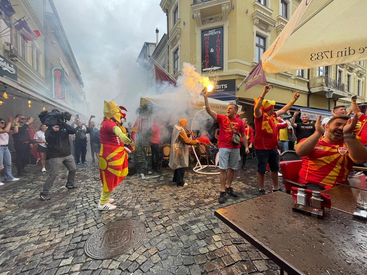 Austria - Macedonia de Nord, pas cu pas spre stadion » Reporterul GSP a urmat traseul fanilor: de la controlul medical, la fluierul de start