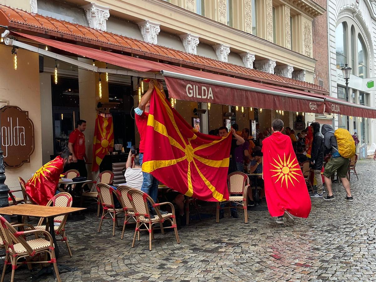 Austria - Macedonia de Nord, pas cu pas spre stadion » Reporterul GSP a urmat traseul fanilor: de la controlul medical, la fluierul de start
