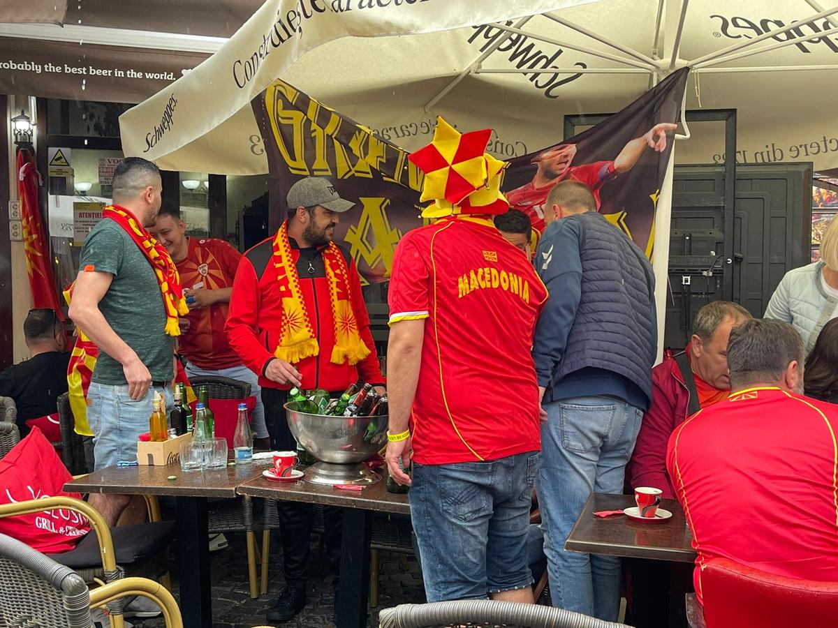 Austria - Macedonia de Nord, pas cu pas spre stadion » Reporterul GSP a urmat traseul fanilor: de la controlul medical, la fluierul de start