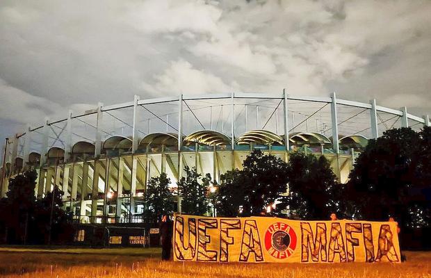 Gruparea „Uniți Sub Tricolor”, mesaj dur la Arena Națională