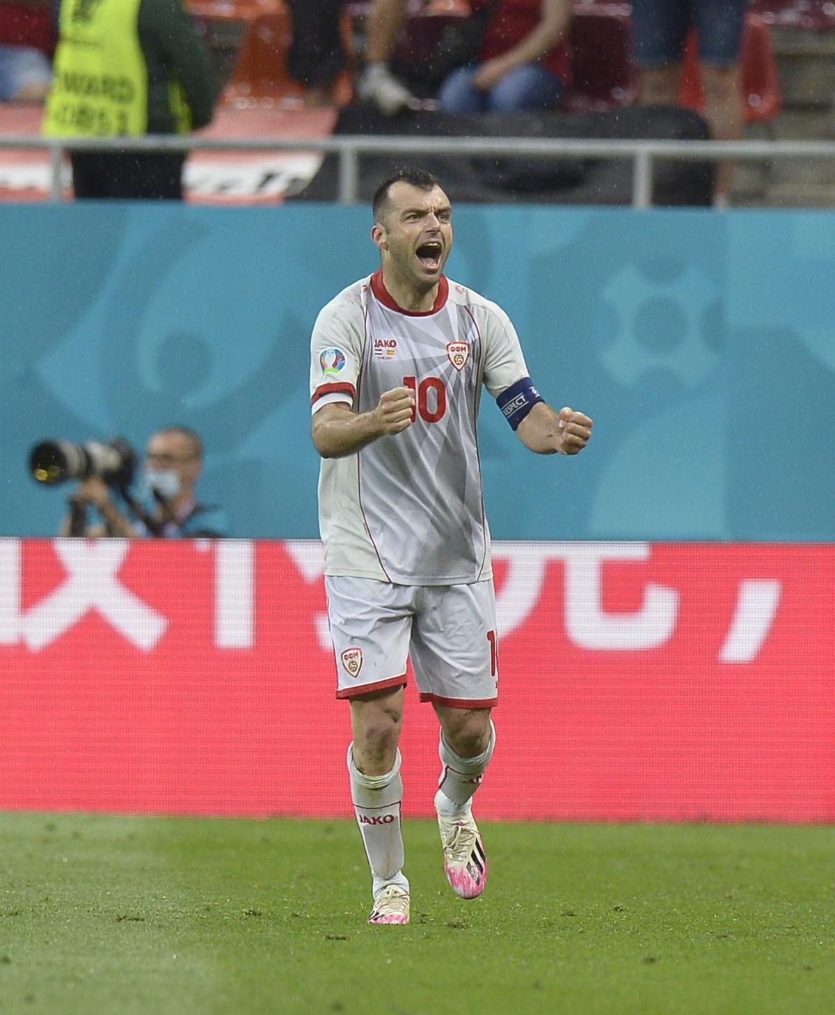 Marko Arnautovic, suspendat de UEFA după scandalul de la București!