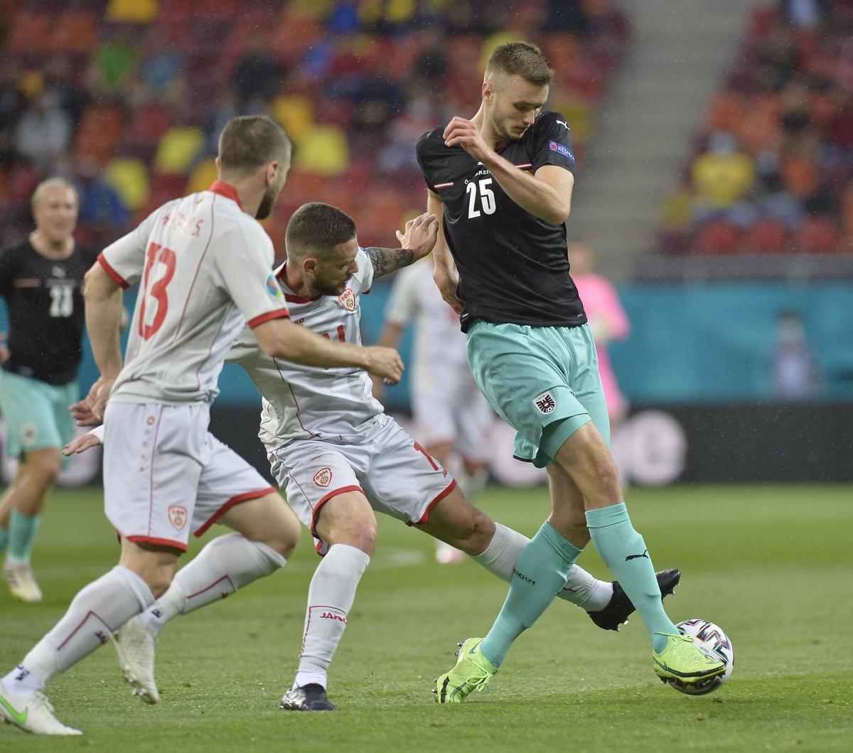 Marko Arnautovic, suspendat de UEFA după scandalul de la București!