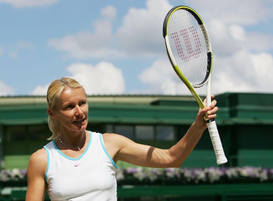 Jana Novotna într-o imagine din 2007 Foto Guliver/GettyImages Povestea emoționantă a cehoaicei Barbora Krejcikova, dublă învingătoare la Roland Garros: „Mereu voi fi acea fetiță din micul meu oraș”