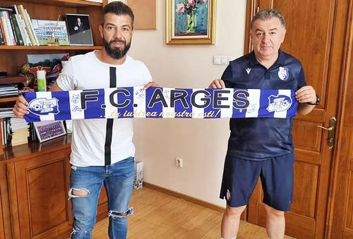 Primarul Cristian Gentea l-a prezentat pe Marius Constantin // foto: Facebook