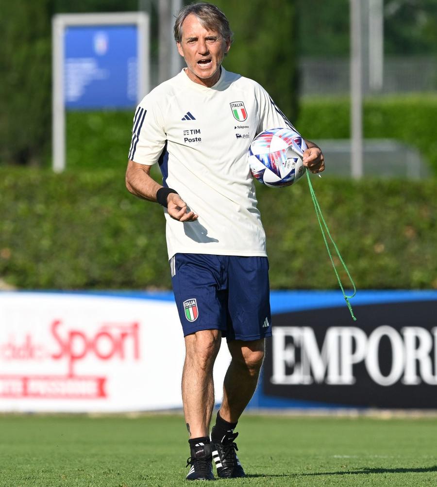 Selecționerul Italiei, Roberto Mancini, a reușit să facă dintr-o formație mediocră campioana Europei. Apoi a ratat calificarea la Mondialul din Qatar (foto: Guliver / GettyImages) Italia, renaștere sau întâmplare?
