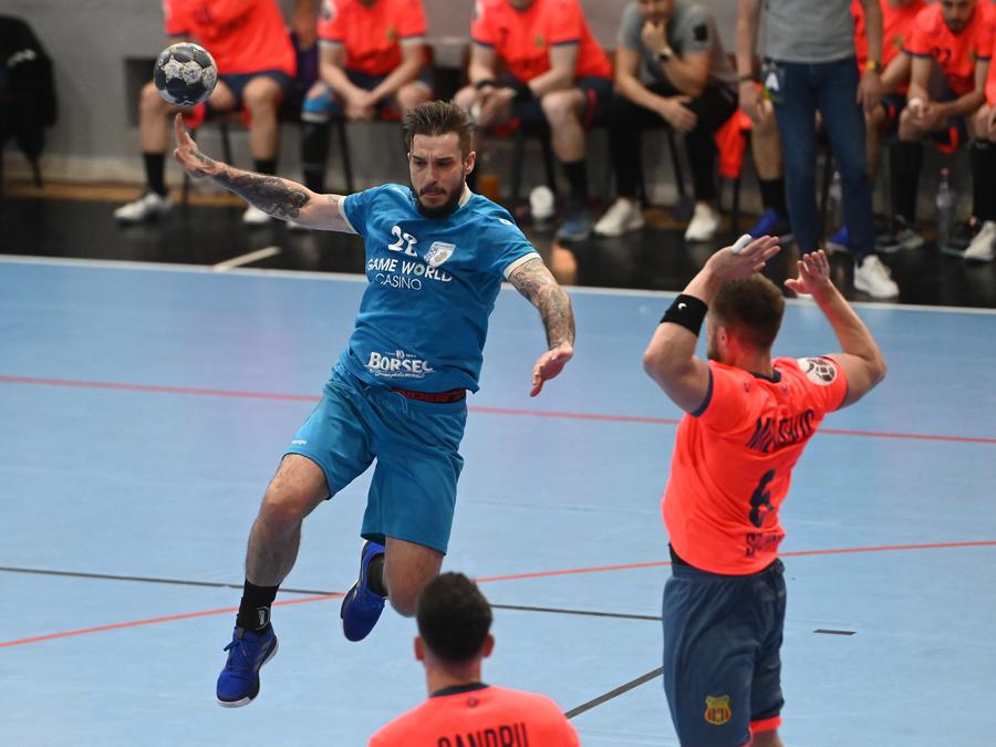 Sighișoara are din nou echipă în prima ligă de handbal: „Nu vrem să ne facem de râs!”