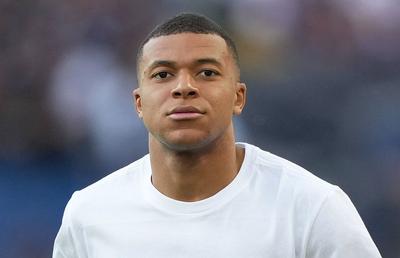„Declarație de război” » PSG reacționează furios! Vrea să-l vândă imediat pe Kylian Mbappe. Cât ar costa și unde ar putea ajunge