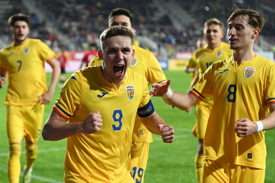 Louis Munteanu are 13 minute jucate în tricoul primei reprezentative a României Se schimbă liniile la echipa națională? 5 modificări anticipate încă din toamnă, cu Mondialul la orizont
