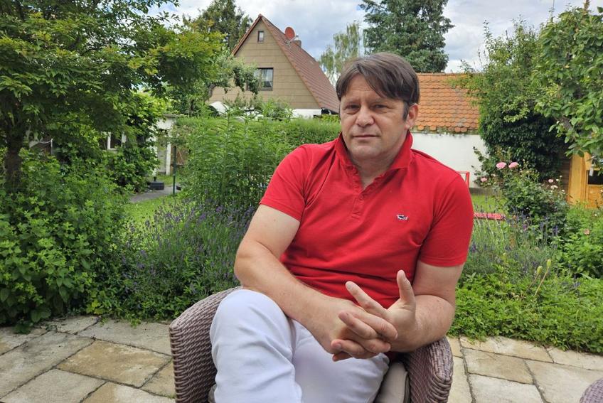 Doctorul Claudiu Nagy, în timpul dialogului cu GSP, pe terasa casei lui din Nurnberg