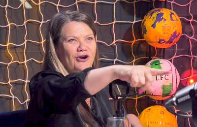 Ioana Cosma, două momente antologice la TV: „M-am dat jos de pe scaun live, MM era în studio...” + Personajul celebru care i-a provocat o criză de râs: „Îmi curgea rimelul!”