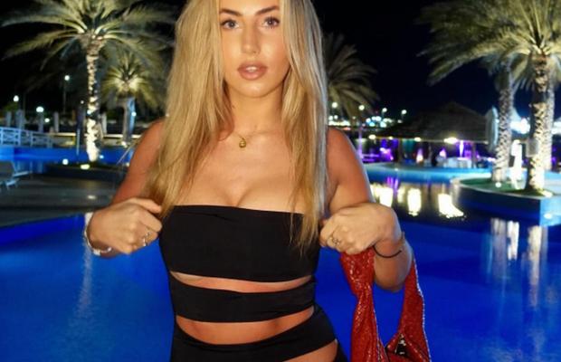 Jurnalista care a încins atmosfera în Slovacia! Cum a apărut blonda la Euro U21