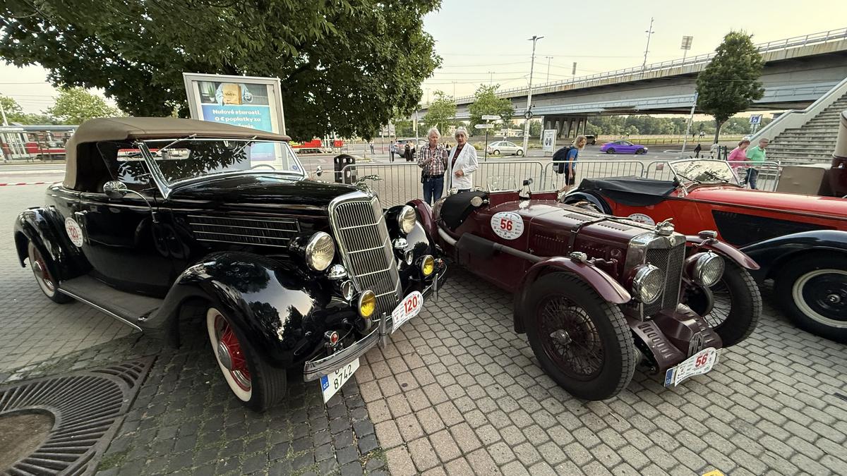 Cursă auto istorică cu tradiție între Praga și Bratislava - iunie 2025
