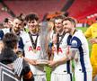 Radu Drăgușin și Archie Gray, după succesul celor de la Tottenham din finala Europa League // foto: Imago