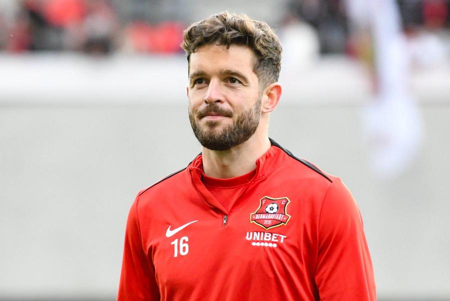 Sergiu Buș și-a prelungit contractul cu Hermannstadt/ foto: Imago Images În plină degringoladă financiară, CFR Cluj s-a înțeles cu un veteran din Superliga