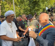 Ronaldinho a ajuns la Cluj și a fost așteptat de Emil Boc » Ce cadou i-a făcut primarul