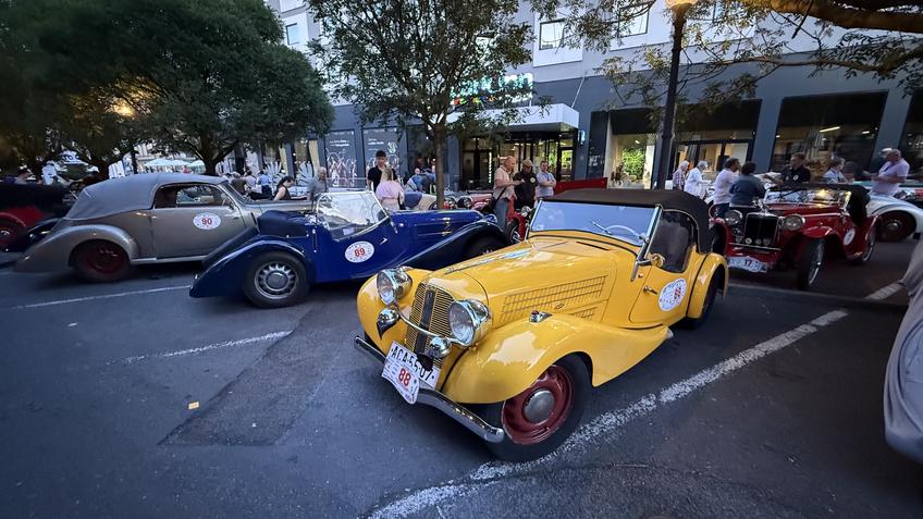Exemplare splendide la cursa „1000 de mile cehoslovace”. Foto: Ionuț Iordache (GSP)