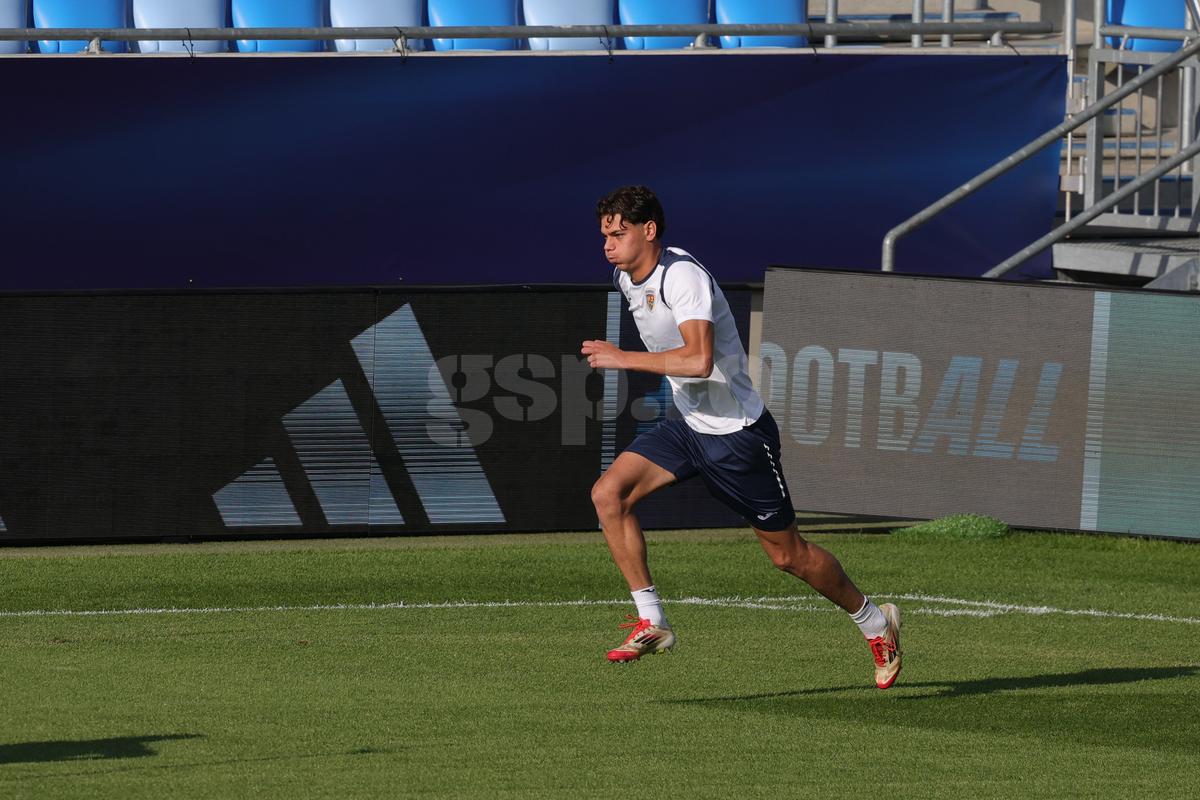 I-a pus în genunchi pe jucători! Antrenament oficial inedit al naționalei României înaintea meciului cu Spania, de la Euro U21