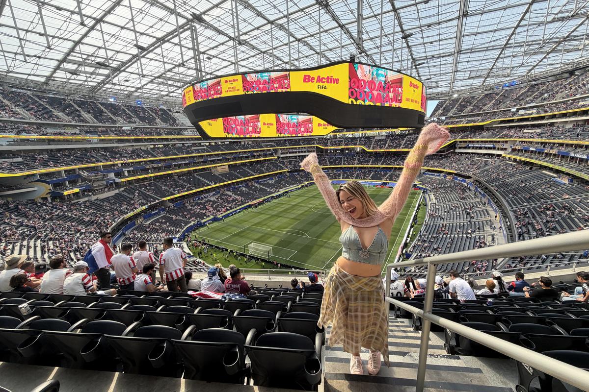 Imagini cu arena SoFi din Los Angeles