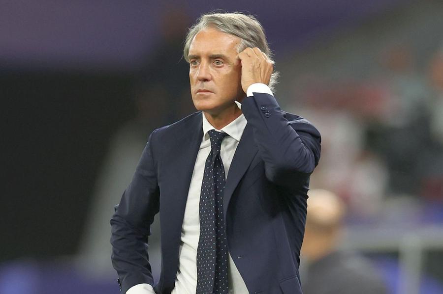 Roberto Mancini, tot mai aproape de revenirea pe banca naționalei Italiei // FOTO: Getty Images Răzvan Lucescu a blocat transferul! » S-a înțeles deja cu Al-Sadd, dar poate rata pentru a doua oară mutarea