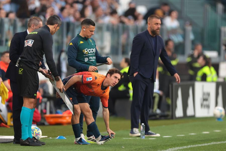 Tommaso Baldanzi este unul dintre jucătorii favoriți ai lui Daniele De Rossi la Genoa / Foto: GettyImages Dan Șucu tocmai a făcut cel mai scump transfer de când a intrat în fotbal!