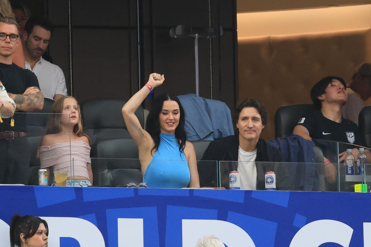 Katy Perry, în tribune la SUA - Paraguay 4-1
