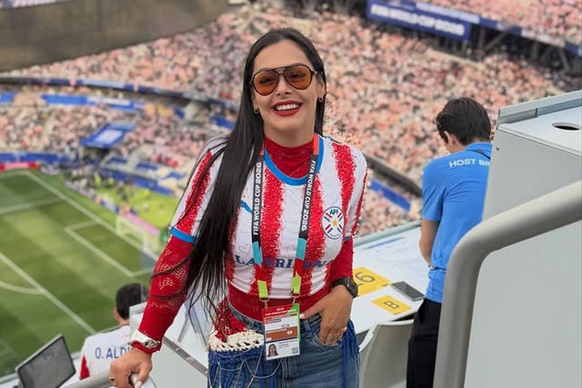 Toți o țin minte cu telefonul în decolteu, iar acum s-a întors după 16 ani! Larissa Riquelme, apariție de nerecunoscut la SUA - Paraguay