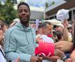 Gael Monfils, înconjurat de fani/Foto: David Istrate (GSP.ro)