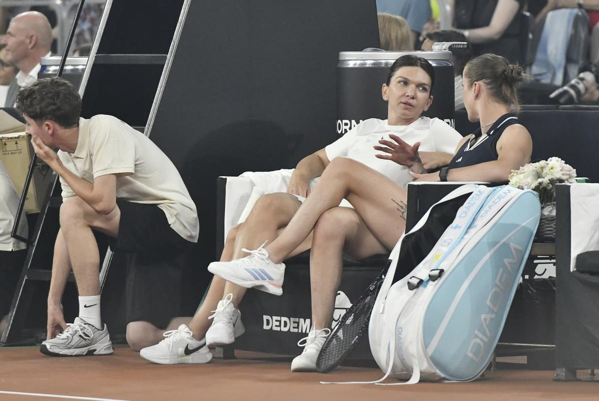 Discursul Simonei Halep nu se putea încheia într-un mod mai emoționant: „Vreau să rămâneți puțin în picioare!”
