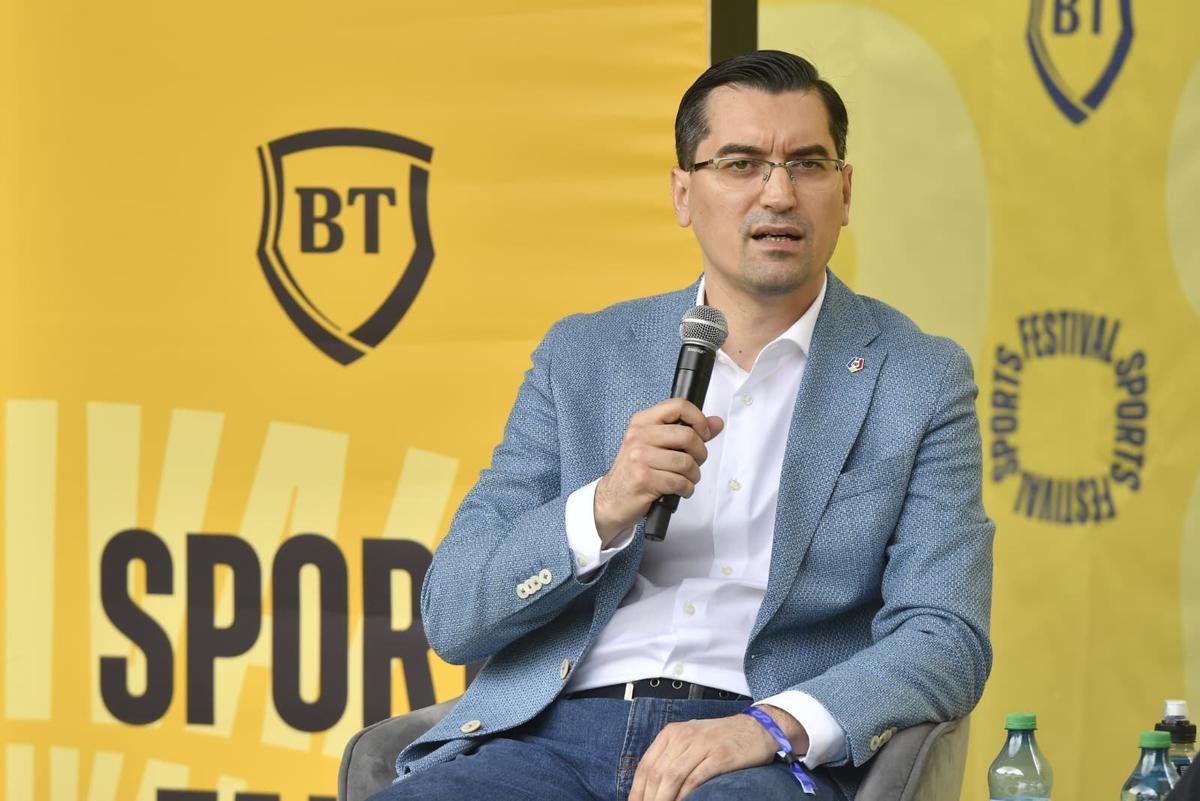 „Liga 1 își permite să refuze Steaua? De ce nu faceți o excepție, ca în Spania?” » Cum a răspuns Burleanu, tras la răspundere pe scenă