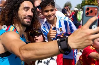 Cucurella își respectă promisiunea: „Mă gândesc unde să fac tatuajul! Trebuie să fie vizibil... aștept idei de la colegi”