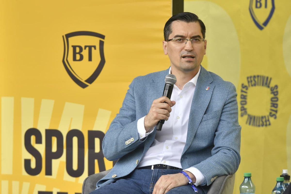 „Liga 1 își permite să refuze Steaua? De ce nu faceți o excepție, ca în Spania?” » Cum a răspuns Burleanu, tras la răspundere pe scenă