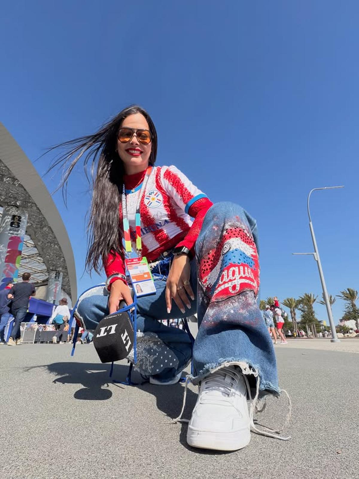 Toți o țin minte cu telefonul în decolteu, iar acum s-a întors după 16 ani! Larissa Riquelme, apariție de nerecunoscut la SUA - Paraguay
