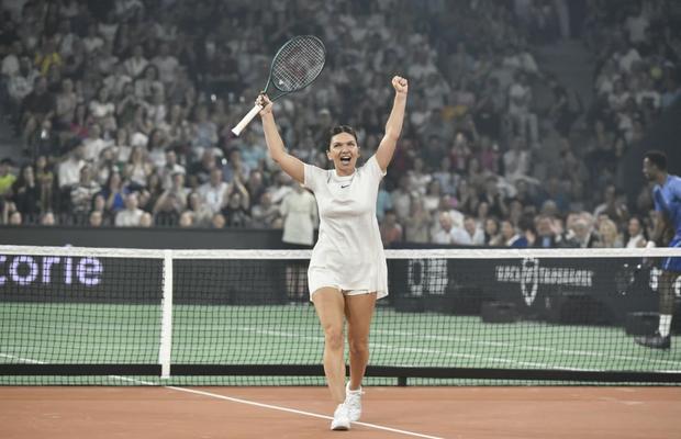 Simona Halep s-a retras din tenis cu un spectacol grandios! Ultimul discurs al campioanei: „Mulțumesc familiei, care mi-a fost mereu alături”