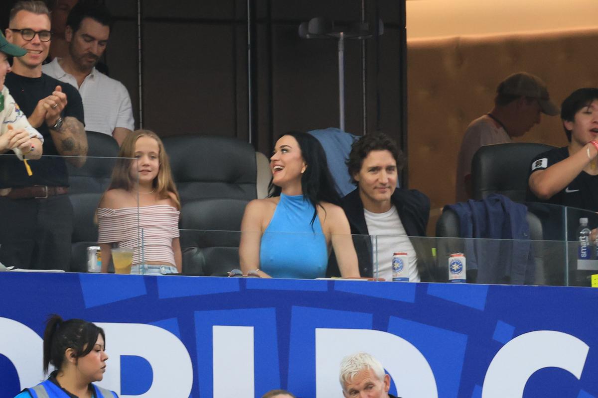 Katy Perry, în tribune la SUA - Paraguay 4-1