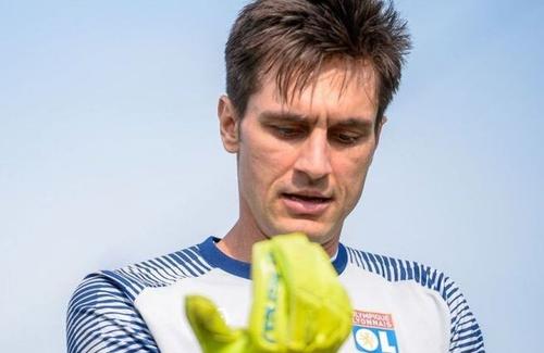 Ciprian Tătărușanu va apăra poarta lui Lyon cu PSG