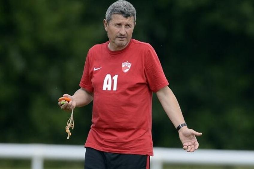 Dinamo schimbă antrenorul! Mulțescu și Țălnar pot prelua echipa