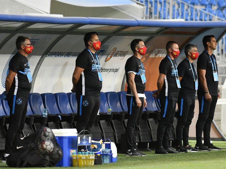 Pe bancă, secundul Abăluță n-a stat lângă Bogdan Vintilă, ci în dreapta antrenorului principal a luat loc Gigi Becali, prin intermediul rudei sale, Marius Ianuli S-a dus FCSB victimă sigură la Craiova? Decizie total surprinzătoare a vicecampioanei!