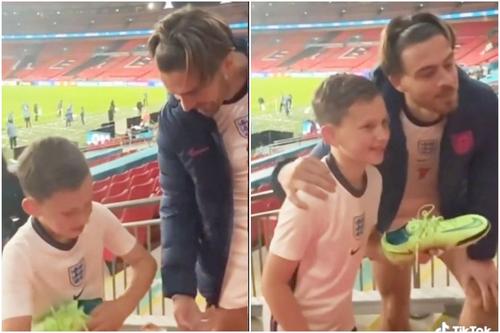 Jack Grealish, alături de un fan // foto: capturi TikTok