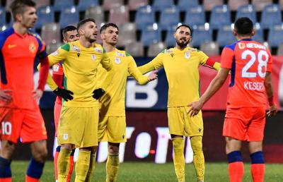 Craiova încearcă să transfere un atacant din Liga 1, dar opoziția e serioasă! Cârțu a răbufnit: „Cum să jignești așa? Să fie mai diplomat!”
