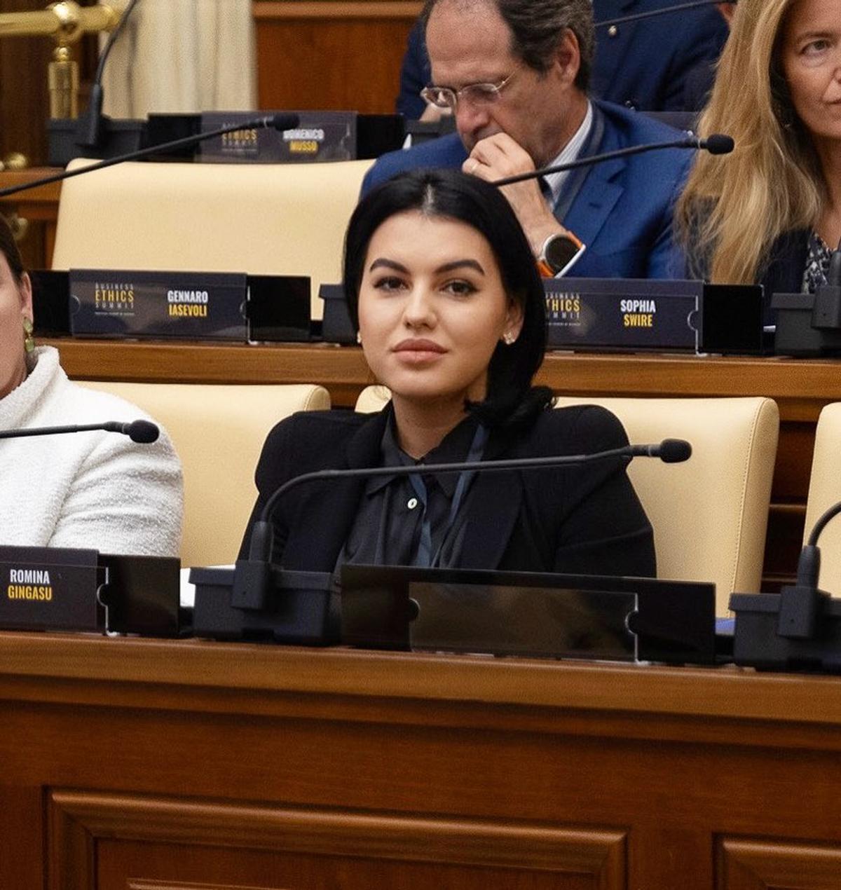 „De ce ești cu cineva de 77 de ani?” » Romina Gingașu, soția de 34 de ani a bossului Ferrari, declarații explozive: „Așa am «decolat»”