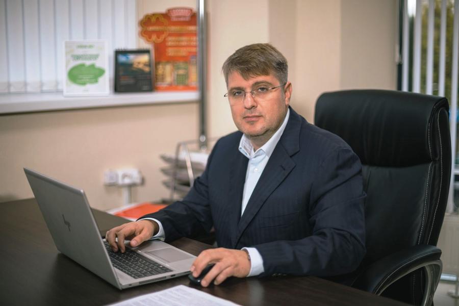 Plamen Mladenov, directorul companiei care operează Win2 Un nou episod în războiul civil de la Dinamo: cine a adus casa de pariuri care va fi sponsorul principal și legătura cu temutul afacerist bulgar Vasil „Craniul” Bojkov