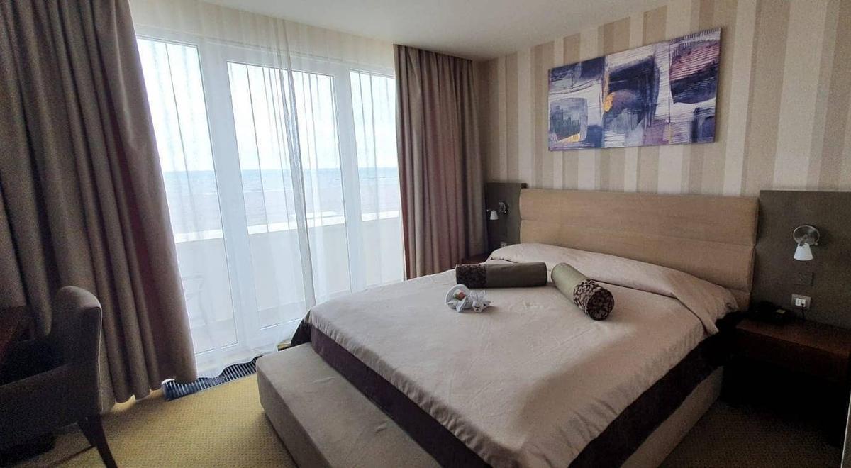 Cât costă o noapte de cazare în hotelul lui Gică Hagi din Mamaia, în plin sezon estival