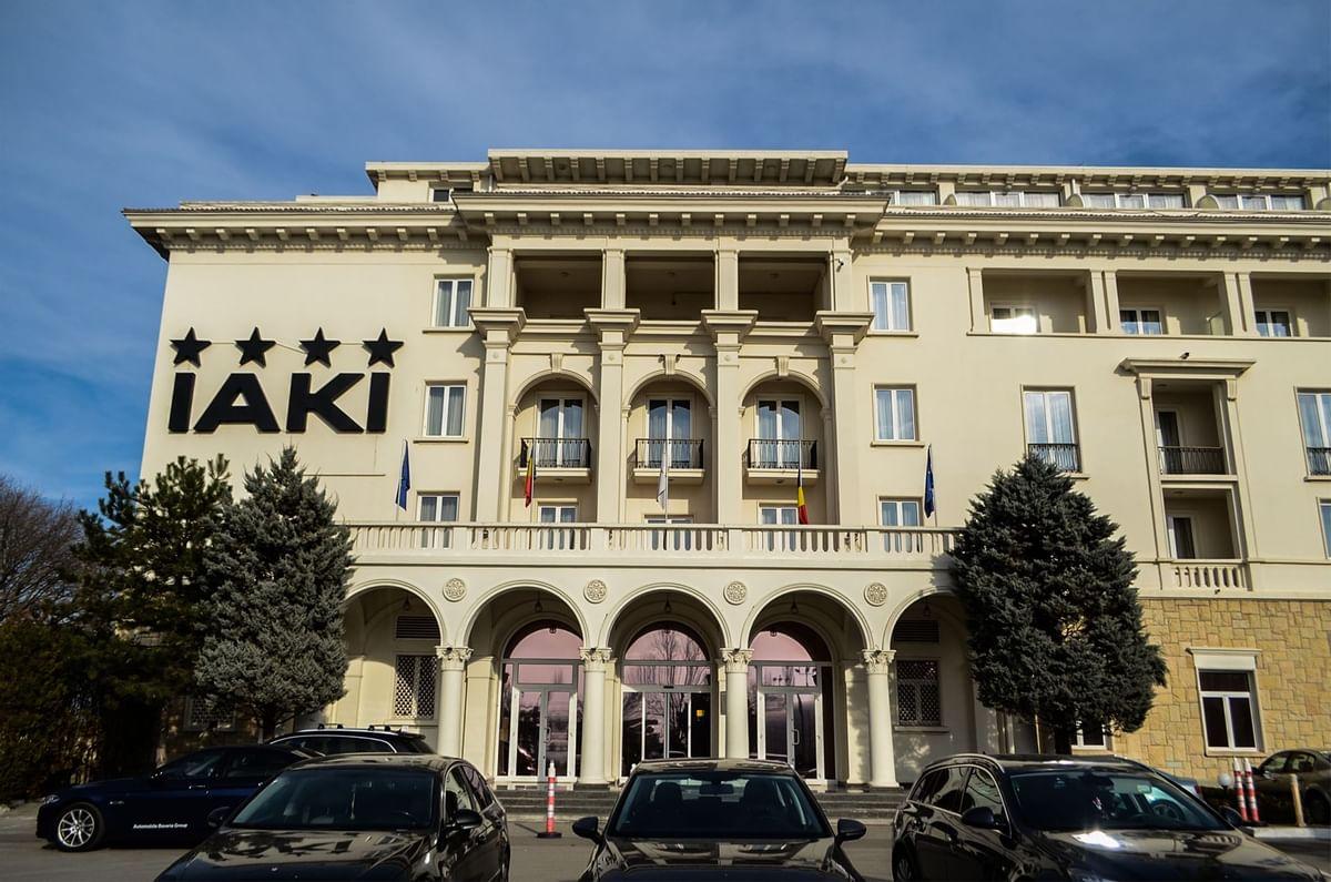 Cât costă o noapte de cazare în hotelul lui Gică Hagi din Mamaia, în plin sezon estival