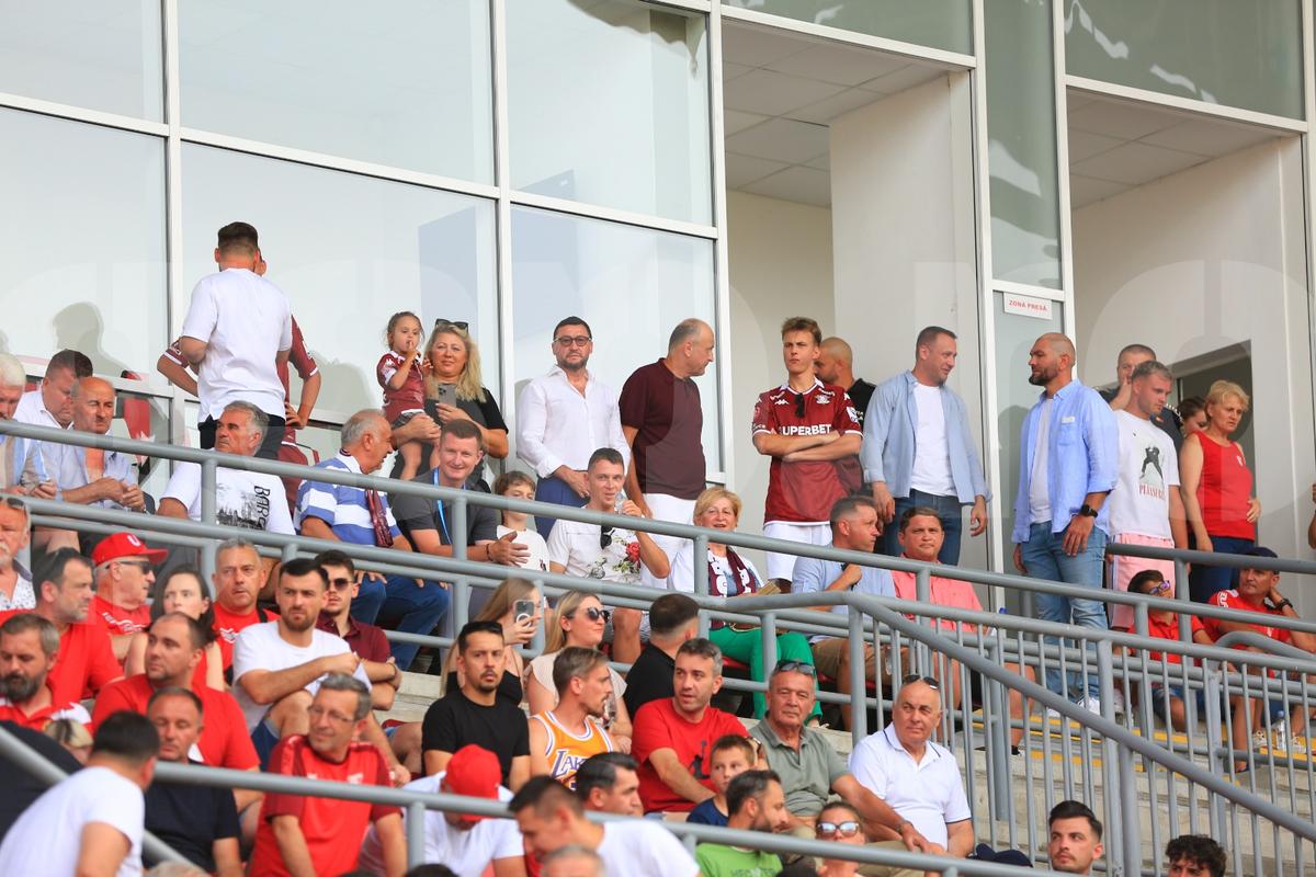 Dan Șucu, alături de Viorel Moldovan și Dan Șucu Jr. la UTA - Rapid