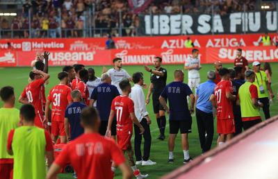 Colțescu s-a făcut de râs la UTA - Rapid + Explicația specialistului: „Avem exemplu din Premier League. Arbitrul nu a mai avut ce face!”