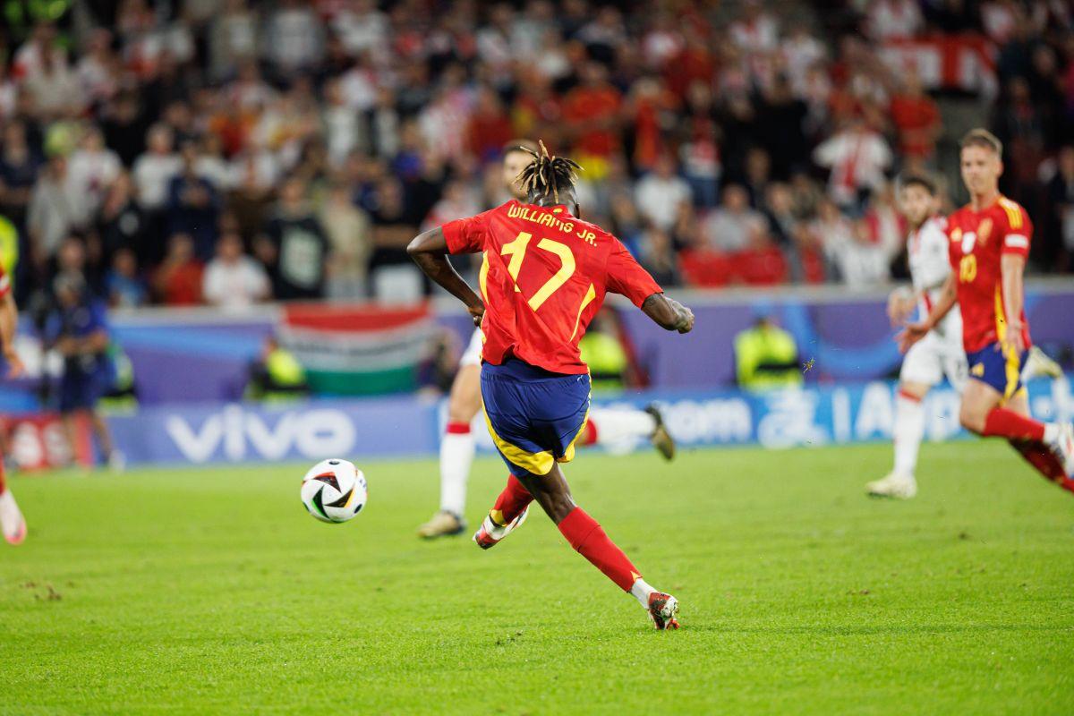 Nico Williams, marcator în finala Euro 2024, are o poveste de viață impresionantă: „Tata curăța mesele la un centru comercial pentru ca noi să ajungem fotbaliști”