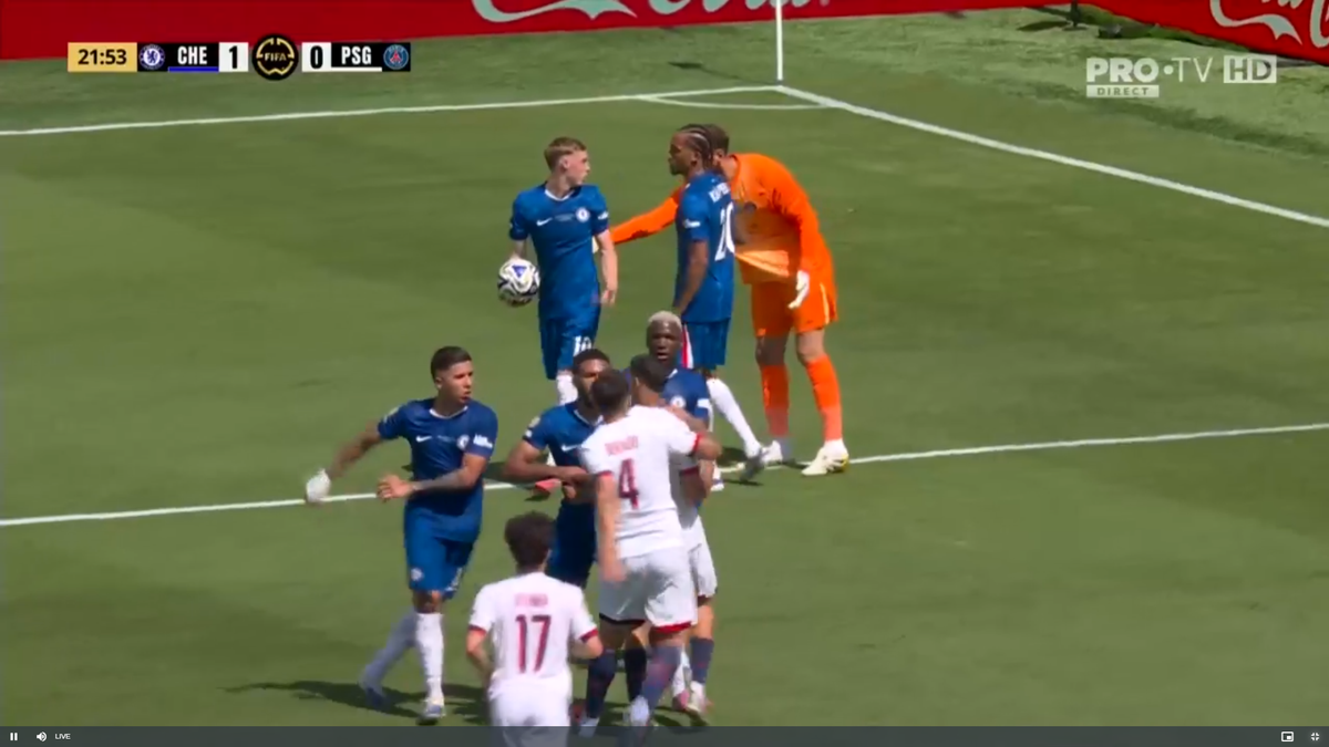 Scandal pe teren după primul gol din Chelsea - PSG » Fotbaliștii au fost la un pas de bătaie