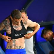 Juri Cisotti și-a dezvăluit tatuajele de pe corp înainte să joace în meciul cu Hermannstadt. Foto: Cristi Preda (GSP.RO)