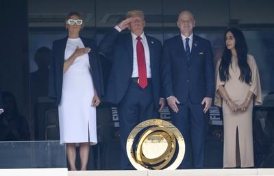Nemaivăzut! Cu ce a venit Donald Trump la finala Mondialului Cluburilor și ce gest a făcut în momentul intonării imnului