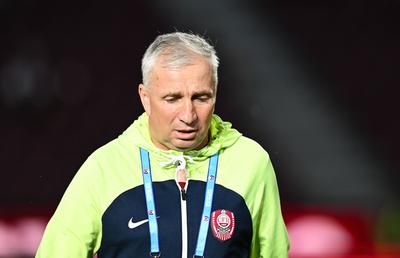 „Pleacă Louis Munteanu de la CFR?” » Dan Petrescu s-a enervat și a dat răspunsul pe loc: „Nu a făcut un antrenament cu echipa”